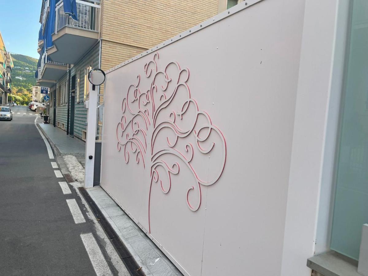 Albero Della Vita Spotorno Eksteriør billede